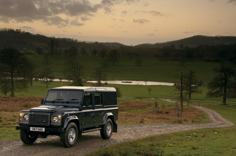  Land Rover Defender 2006 года  (фото 106 из 227)